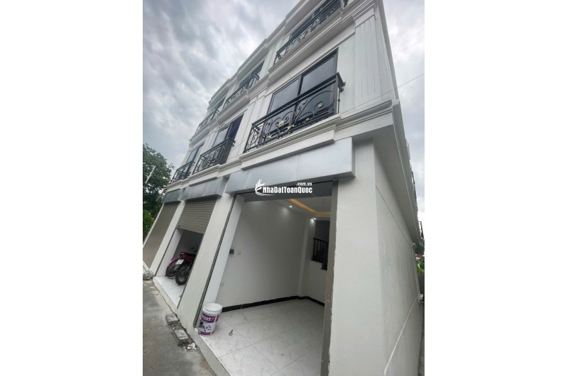 NHÀ 3 TẦNG - NGÕ Ô TÔ - GIÁ CHỈ 2,X TỶ